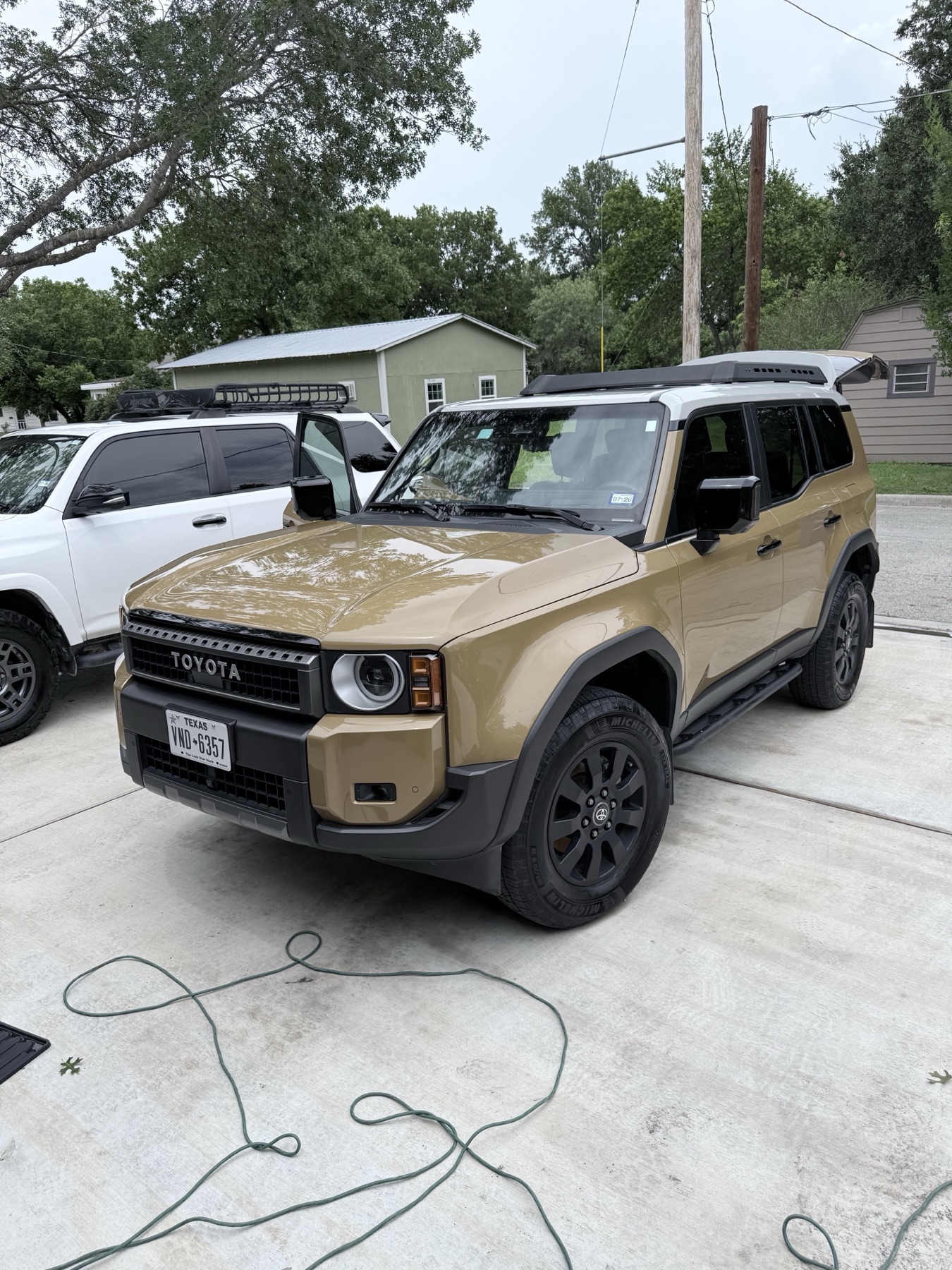 Clean tan Toyota Land Cruiser after mobile detailing in San Marcos Texas